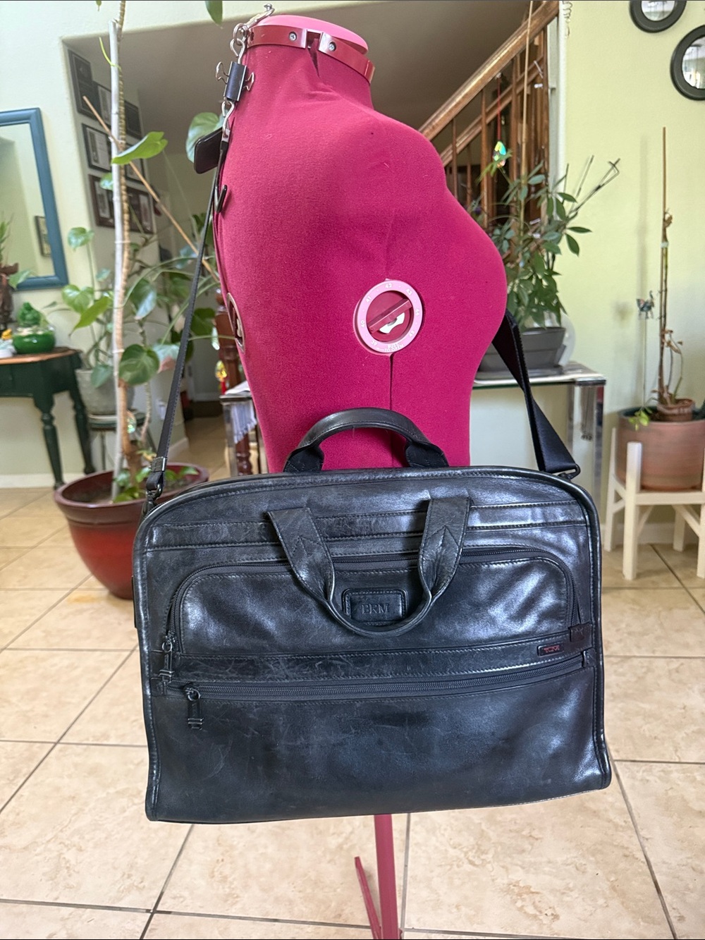 Tumi Alpha Leather Laptop Briefcase, pre-loved